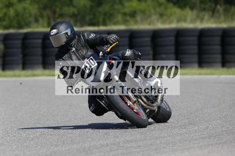/43 08.08.2025 Discover the Bike ADR/Race 3 rot/410